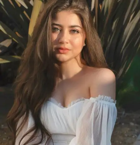 Megha Shukla Hot Navel Pics and Photos