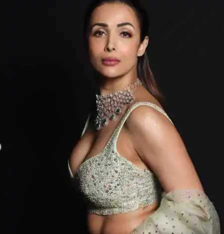 Deepti Sati looks hot and beautiful in Red outfit