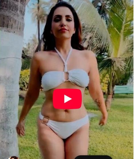navina-bole-sexy-bikini70283 Photos