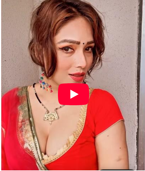 zoya-rathore-red-saree16253 Photos